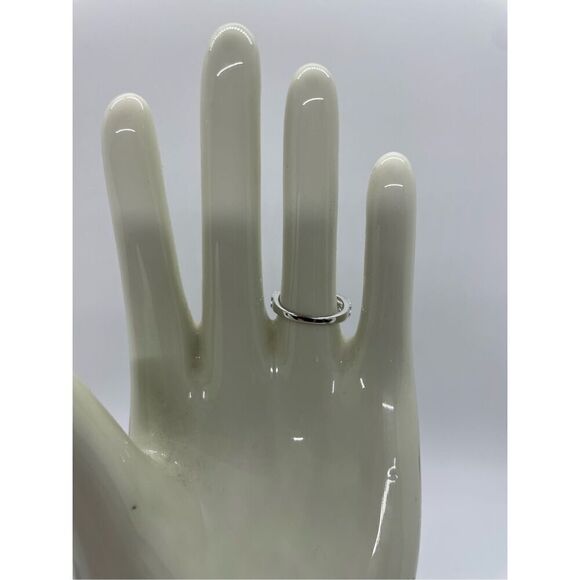 New Avon Purple Peace Sterling Silver CZ Ring Size 6  Collectors or Gift Idea - Picture 3 of 14